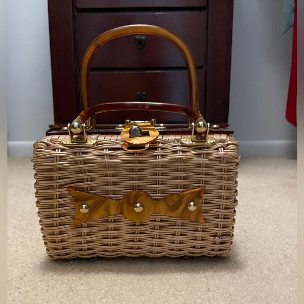 Vintage 1950s Elegant Tan Woven Handbag